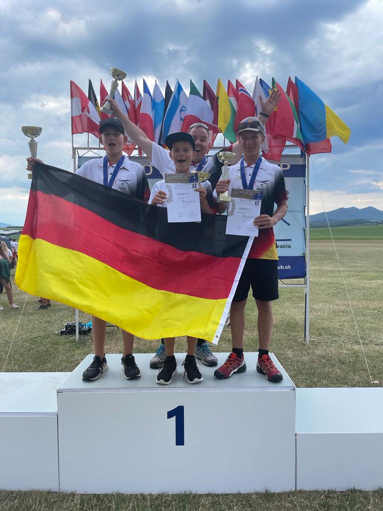 Junioren Mannschaftsweltmeister im F3K auf der F3K Weltmeisterschaft in der Slowakei